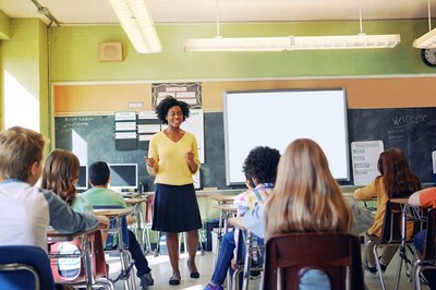 Heading to a Job That Involves Standing? 10 Tips For Good Foot Health