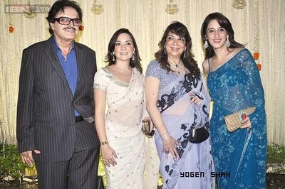 Sussanne Khan's sister Farah Khan Ali requests Twitter users to not confuse her with filmmaker Farah Khan