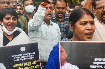 Bengal Violence: Amid Demands of Central Intervention by BJP and Congress, TMC Turns To Amit Shah