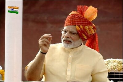 Mehbooba, Mirwaiz Welcome PM Modi's Kashmir Outreach, Omar Wants 'Concrete Action'