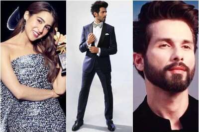 Kartik Aaryan, Sara Ali Khan, Shahid Kapoor Shake a Leg on Aankh Marey During Awards Night