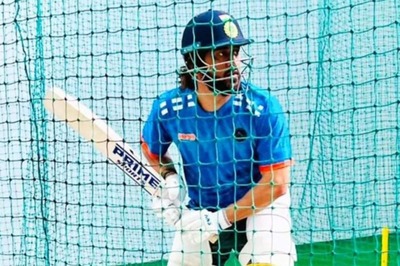 'A Local Sports Store of One of His School-mates': Adam Gilchrist Reacts to MS Dhoni's New Bat Sticker Ahead of IPL 2024