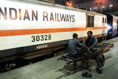 Covid-19: No Plan to Curtail Train Services, Number Will Be Increased on Demand, Says Railways