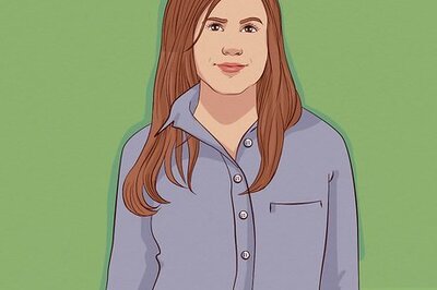 3 Ways to Prevent Makeup Transfer on Clothes