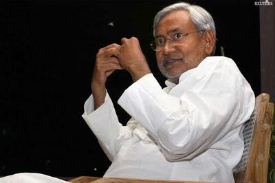 Upset over Nitish Kumar's resignation, man attempts suicide outside his residence