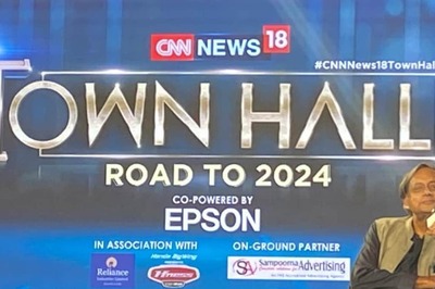 News18 Town Hall | Shashi Tharoor Praises Modi Govt's G20 Diplomacy, But Laments 'China Free Pass'