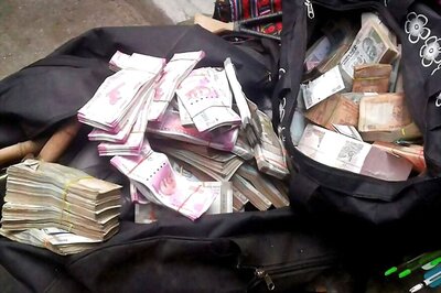 I-T Sleuths Unearth Rs 109 Cr Cash, 25 Kg Gold from Kannada Actors, Producers After 3 Days of Raids