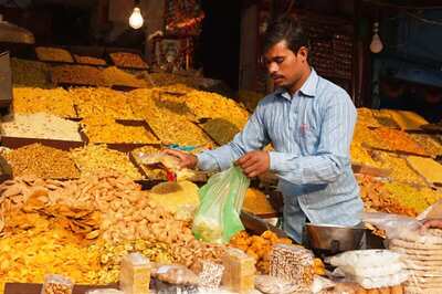 Odisha Announces Financial Assistance for Roadside Vendors