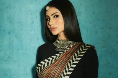 Mouni Roy Is A ‘Saree Girl Forever’ As She Flaunts Her Stylish Black Six-Yard Look; See Pics