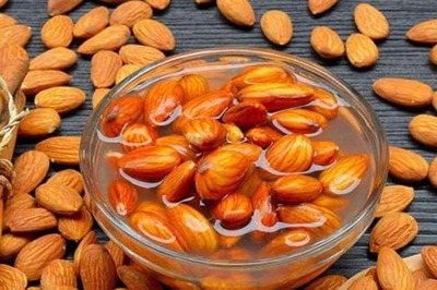 Why Is It Important To Have Soaked Almonds And Raisins Every Morning