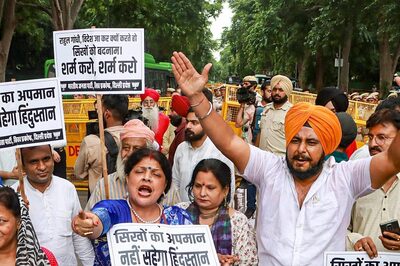 Delhi BJP Sikh Cell Protests Near Rahul Gandhi's Residence, Demand Apology Over His Remarks
