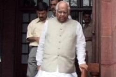 Once Left pulls the plug, Speaker goes too | More