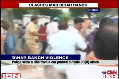 Bihar bandh hits normal life; BJP, JD(U) workers clash in many places