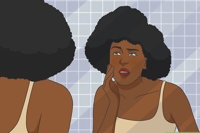 9 Signs You’re a Daughter of a Narcissistic Mother (& How to Heal)