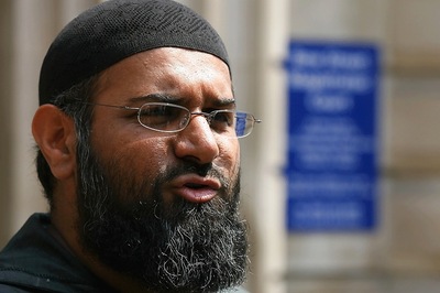 Pakistani-origin Radical Preacher's Network Regenerating in UK, Warn Experts