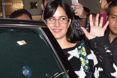Snapshot: Katrina Kaif returns to Mumbai with mother Suzanne