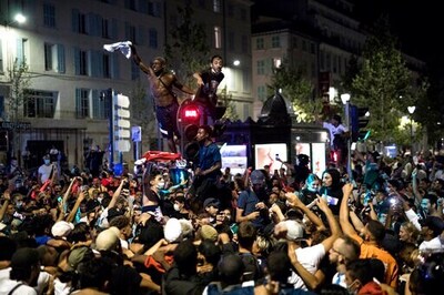 Paris Police Arrest 148 After PSG Loses In Champions League