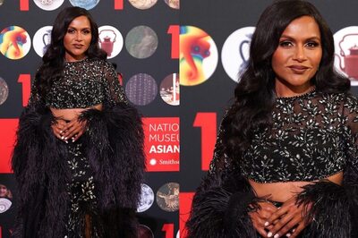 Mindy Kaling's Manish Malhotra Lehenga With 4,000 Swarovski Crystals Is The Bling Factor We Need In Life