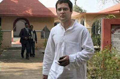 Rahul Gandhi finds a way to evade shoe missiles!
