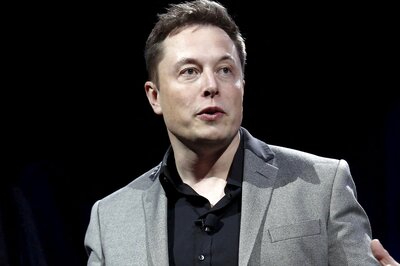 Elon Musk Spends Long Day At Twitter HQ, Fixes 2 Key Problems