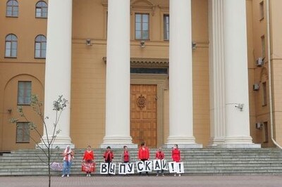 Belarusian leader orders police to put down protests