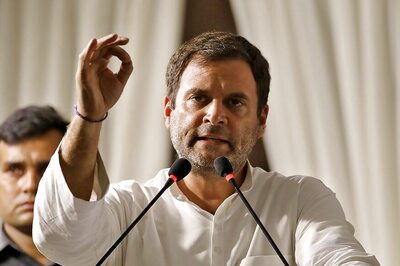 Rahul Gandhi Assures Nurses on Covid-19 Duty to Raise Compensation Issue Before Govt