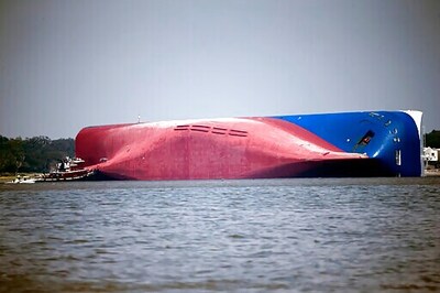 Giant Crane Arrives At Georgia Shipwreck Awaiting Removal