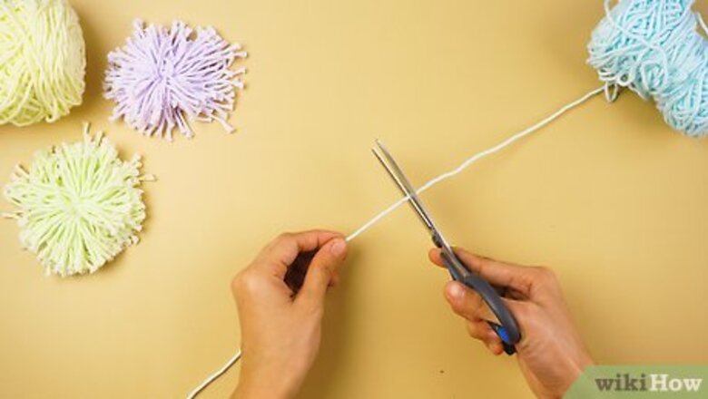 How to Make a Yarn Pompom