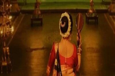 Prasad Oak Directorial Chandramukhi's Teaser Hints the Film is Intriguing Saga