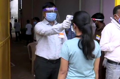 Hailing Grit of 'Atma Nirbhar' Students, Centre Says 90% Candidates Sat for NEET Amid Covid-19