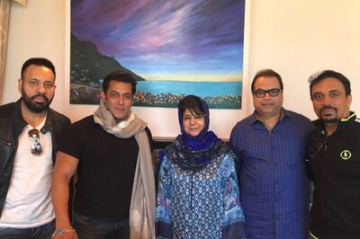 Salman Khan Meets Mehbooba Mufti in Kashmir