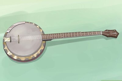 How to Play a Banjo