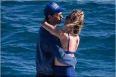 Netizens React to Harry Styles and Olivia Wilde's Vacay Pics with Memes