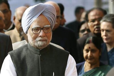 Manmohan Singh has no cash, owns a 1996 Maruti car