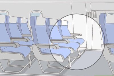 How to Be Comfortable on a Long Airplane Trip