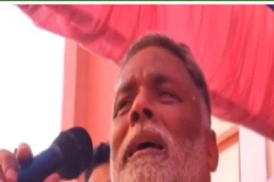 'Mujh Mein Kya Kami Thi?' Hours After Filing Poll Papers as Independent, Pappu Yadav Cries Bitterly on Stage