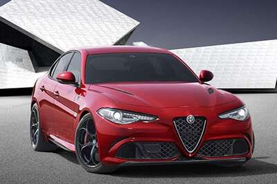 Alfa Romeo unveils new sports sedan Giulia