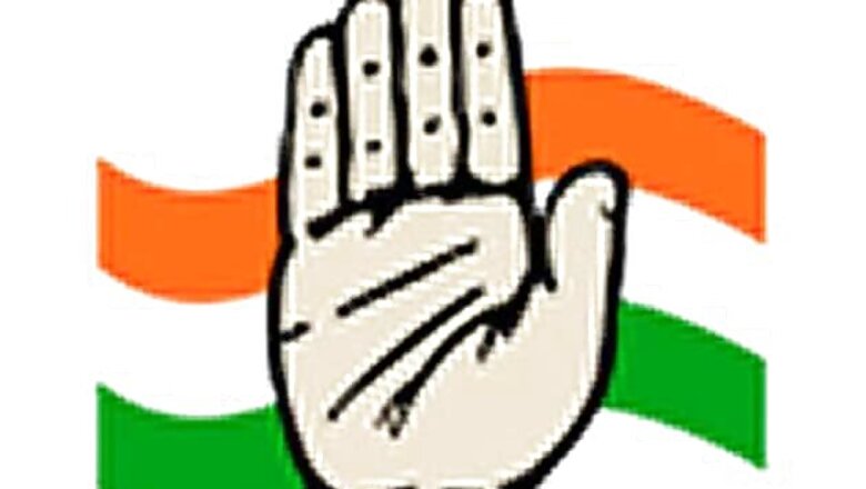 Andhra: Congress, TRS slug it out as election fever grips Telangana