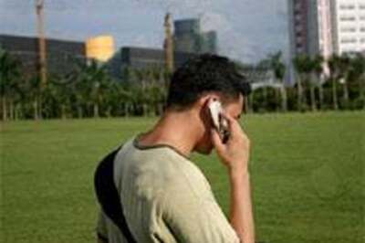 Cell users warned of lightning strike