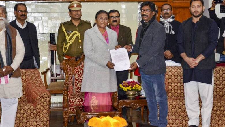 PM Modi, Pranab Mukherjee Among Political Leaders Invited to Hemant Soren's Swearing-in on Dec 29