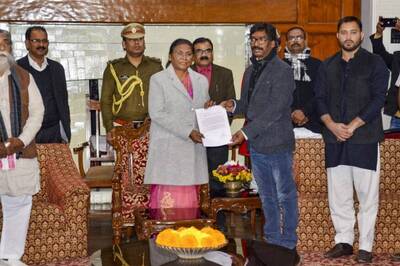 PM Modi, Pranab Mukherjee Among Political Leaders Invited to Hemant Soren's Swearing-in on Dec 29