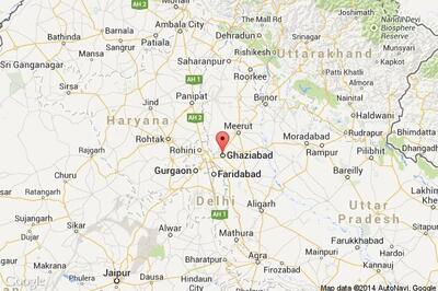 FIR registered against 2 private schools for increasing fee