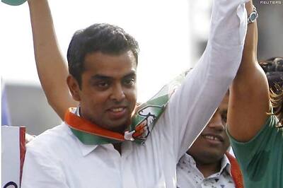 LS poll: Milind Deora, Kirit Somaiya file nominations in Mumbai