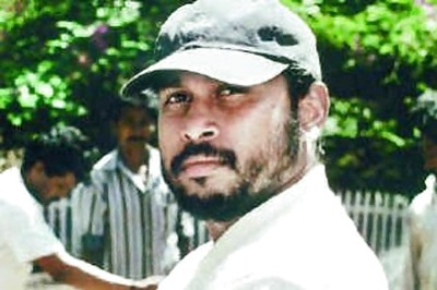 Shoojit Sircar ropes in 'Vicky Donor' writer for Big B starrer