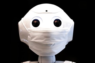 A Robot Named 'Pepper' is Cheering Up Covid-19 Patients in Japan Quarantined in Hotels