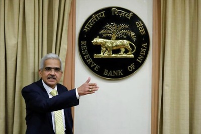 RBI Begins Policy Review Meeting; May Cut Rate to Boost Economy