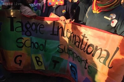 School  kids come out  in support of the LGBT  community during Delhi Queer Pride 2014