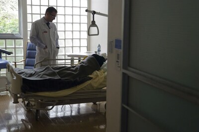 55-Year-Old Wheeled Across Tamil Nadu Border for Liver Transplant