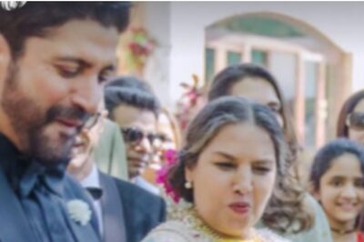 Farhan Akhtar Says He's Been Fan of Shabana Azmi's Dancing in Sweet Birthday Wish for Actress