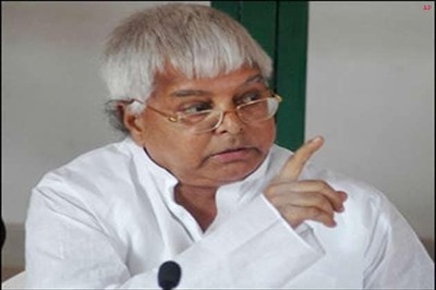 Lalu hints at rift with Congress, says RJD may fight Lok Sabha polls alone